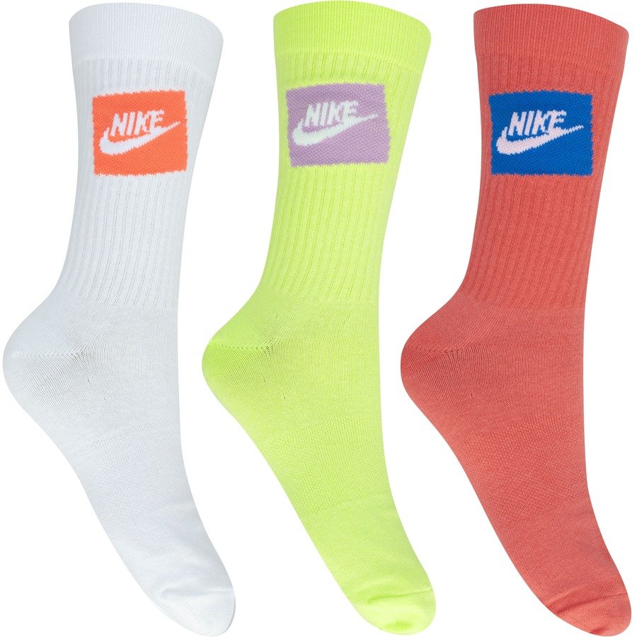 Kit de Meias Nike Sportswear Everyday Essential Crew com 3 Pares - Adulto  em Promoção