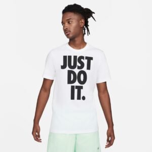 Camiseta Nike Sportswear Masculina