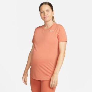 Camiseta Nike Dri-FIT Maternidade Feminina