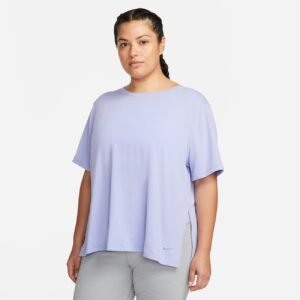 Plus Size - Camiseta Nike Yoga Dri-FIT Feminina