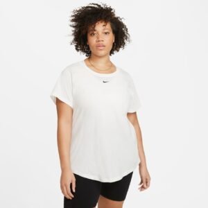 Plus Size - Camiseta Nike Sportswear Feminina