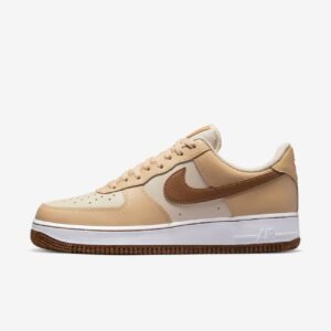 Tênis Nike Air Force 1 '07 LV8 EMB Masculino