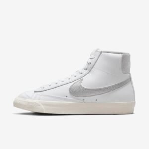 Tênis Nike Blazer Mid '77 ESS Feminino