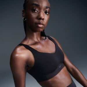 Top Nike Alate Coverage Feminino