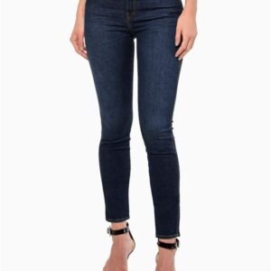 Calça Jeans Feminina Sculpted Six Pockets Calvin Klein Jeans - Marinho Calça Jeans Feminina Sculpted Six Pockets Calvin Klein Jeans Marinho 34