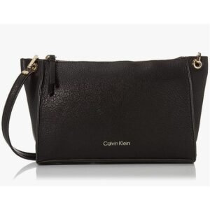 Bolsa Feminina Logo Metal Retangular Calvin Klein - Preto Bolsa Feminina Logo Metal Retangular Calvin Klein Preto u