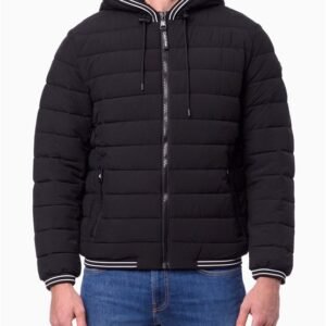 Jaqueta Masculina Matelassê Capuz Calvin Klein Jeans - Preto Jaqueta Masculina Matelassê Capuz Calvin Klein Jeans Preto Gg