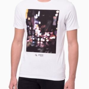 Camiseta Masculina Manga Curta World In Motion Calvin Klein Jeans - Branco Camiseta Masculina Manga Curta World In Motion Calvin Klein Jeans Branco Pp