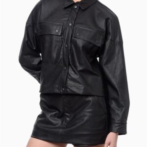 Casaco Feminino Pu Bolsos Chapados Calvin Klein Jeans - Preto Casaco Feminino Pu Bolsos Chapados Calvin Klein Jeans Preto 40