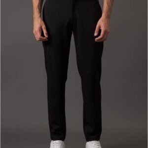 Calça Masculina Cargo Comfort Essentials Calvin Klein - Preto Calça Masculina Cargo Comfort Essentials Calvin Klein Preto 40