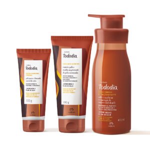Kit Tododia Jambo Rosa e Flor de Caju com Esfoliante, Hidratante e Iluminador Corporal (3 produtos)