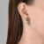 Brinco Ear Cuff Navete em Prata 925 com Ródio Negro e Topázios Incolores